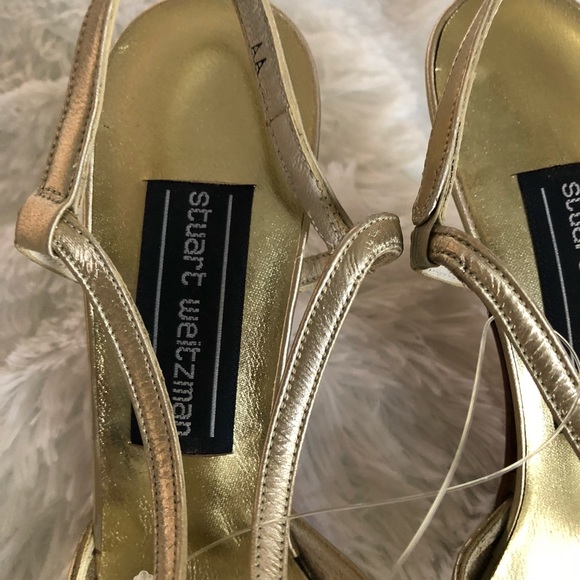 🇺🇸 NEW STUART WEITZMAN  Gold Slingback Heels, Size 7AA - Picture 4 of 6